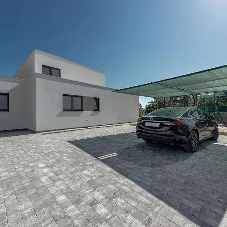 Mit Grossem Infinity-pool - Ladesaeule Gratis بيت للعطل *